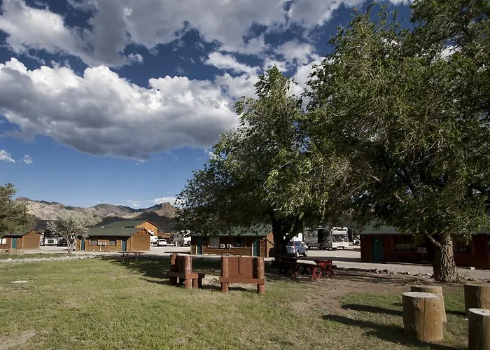 Yellowstone Valley Resort