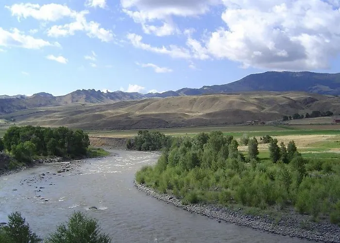 Resort Yellowstone Valley